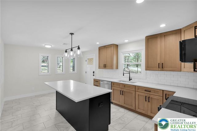 5722 Shady Lane, East Allen Twp, PA 18014