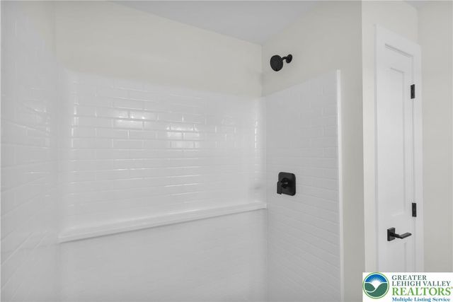 5722 Shady Lane, East Allen Twp, PA 18014