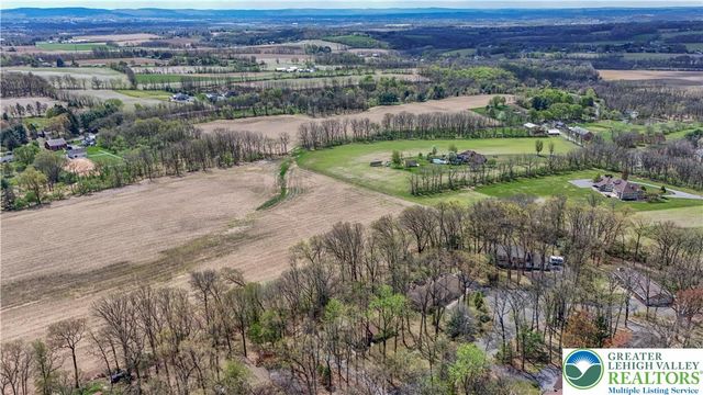 5722 Shady Lane, East Allen Twp, PA 18014