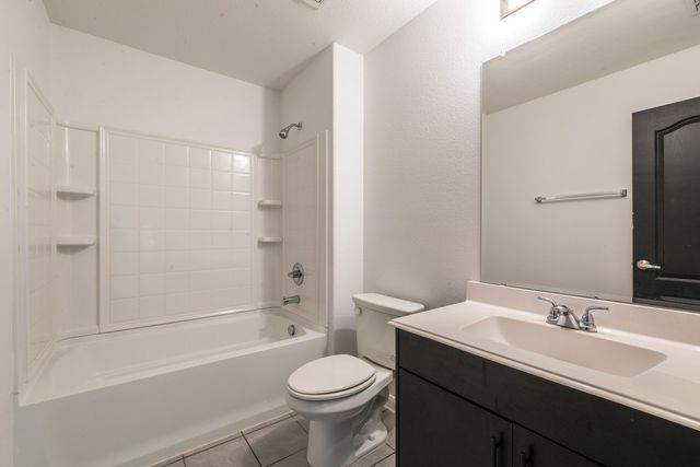 1157 Country Glen Drive, Godley, TX 76044