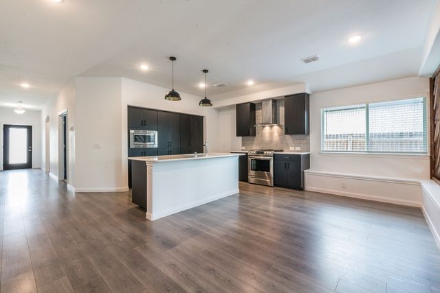 1157 Country Glen Drive, Godley, TX 76044