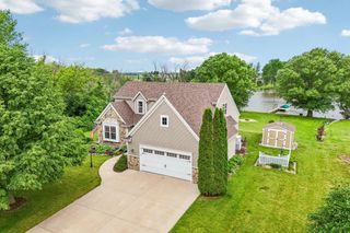 1085 Hillebrand DRIVE, Jefferson, WI 53549
