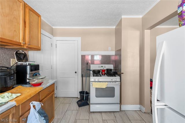 3997 W 22nd Street, Cleveland, OH 44109