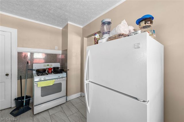 3997 W 22nd Street, Cleveland, OH 44109