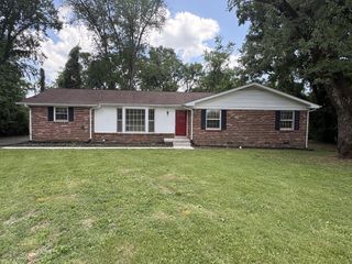 1214 Glaze Ct, Murfreesboro, TN 37130