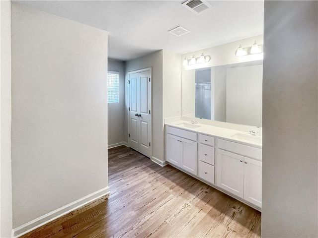 5141 Sidney Square Drive, Flowery Branch, GA 30542