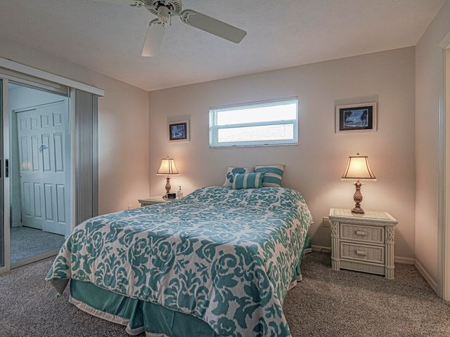 700 Lake Orchid Circle 209, Vero Beach, FL 32962