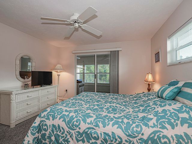 700 Lake Orchid Circle 209, Vero Beach, FL 32962