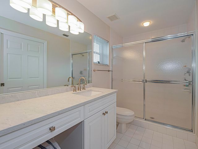 700 Lake Orchid Circle 209, Vero Beach, FL 32962