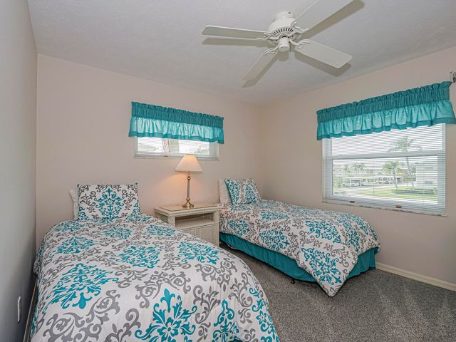 700 Lake Orchid Circle 209, Vero Beach, FL 32962
