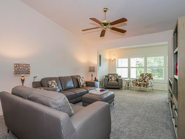700 Lake Orchid Circle 209, Vero Beach, FL 32962