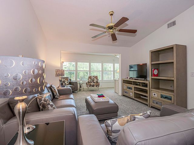700 Lake Orchid Circle 209, Vero Beach, FL 32962