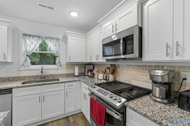 2630 Barkley Bridge Road SW, Hartselle, AL 35640