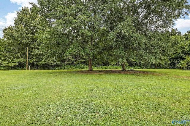 2630 Barkley Bridge Road SW, Hartselle, AL 35640