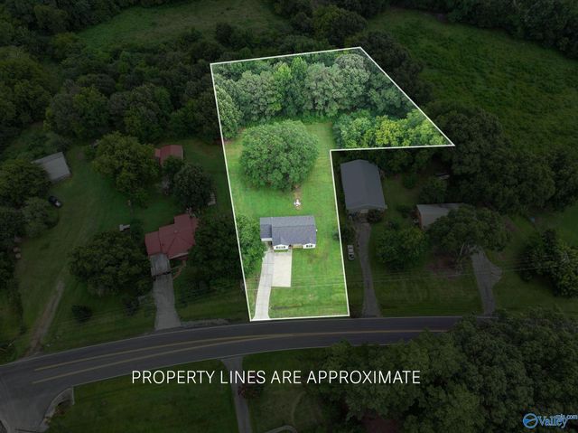 2630 Barkley Bridge Road SW, Hartselle, AL 35640