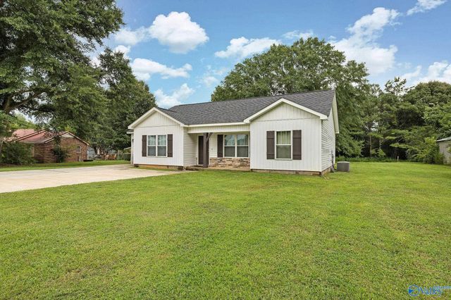 2630 Barkley Bridge Road SW, Hartselle, AL 35640
