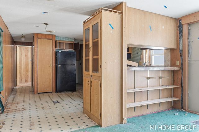 5525 Highland Avenue, Lee Twp, MI 49450