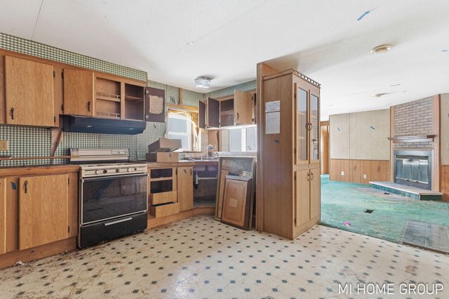 5525 Highland Avenue, Lee Twp, MI 49450