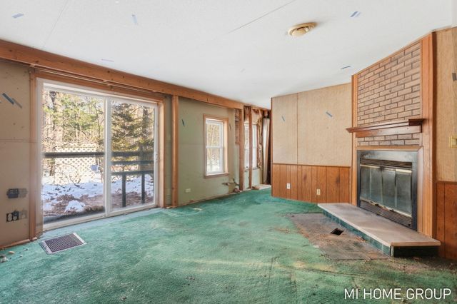 5525 Highland Avenue, Lee Twp, MI 49450