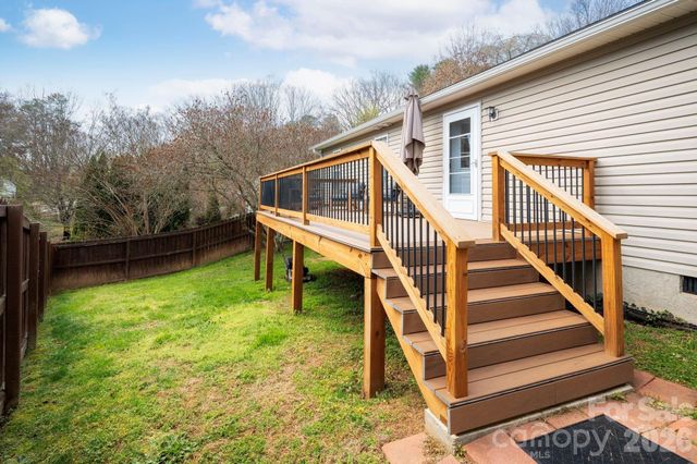 60 Huffman Road, Asheville, NC 28806