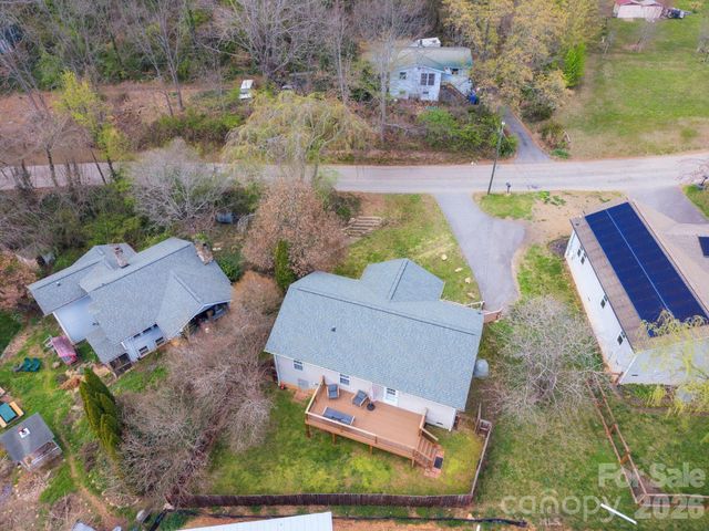 60 Huffman Road, Asheville, NC 28806