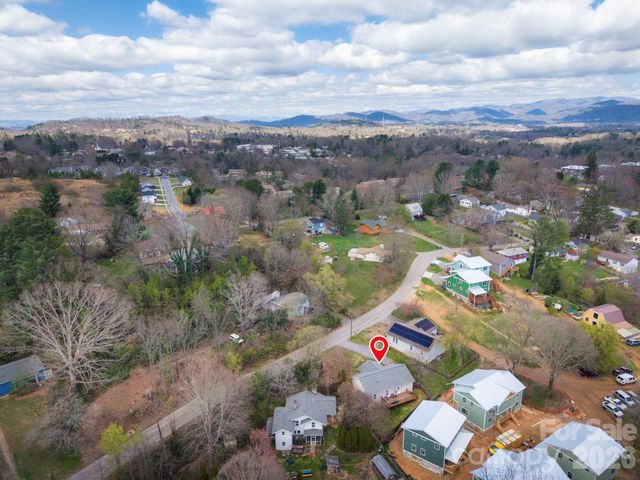 60 Huffman Road, Asheville, NC 28806