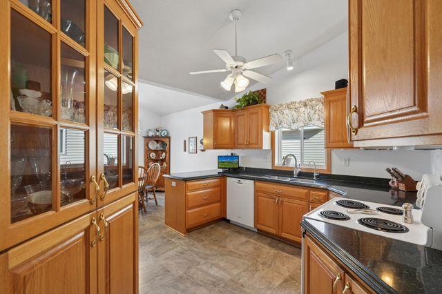 2853 Aldrich Trail, Woodbury, MN 55125