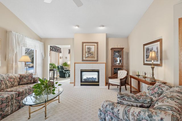 2853 Aldrich Trail, Woodbury, MN 55125