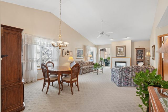 2853 Aldrich Trail, Woodbury, MN 55125