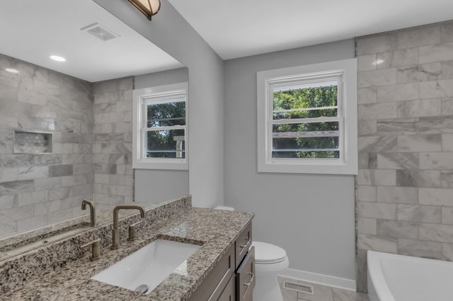 1297 Old Hickory Blvd, Nashville, TN 37207