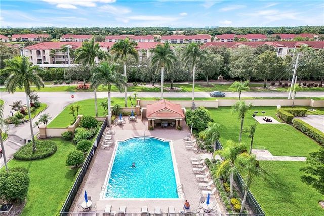 6635 Huntington Lakes CIR # 202, Naples, FL 34119