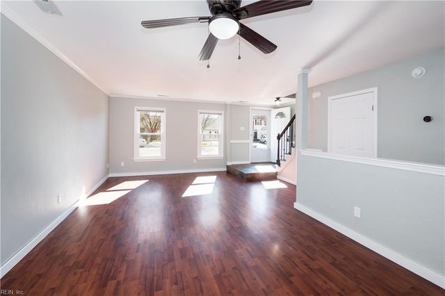 221 Mannings LN, Virginia Beach, VA 23462