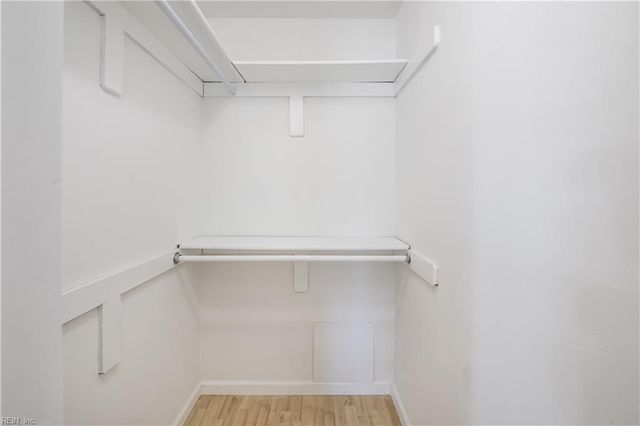 221 Mannings LN, Virginia Beach, VA 23462