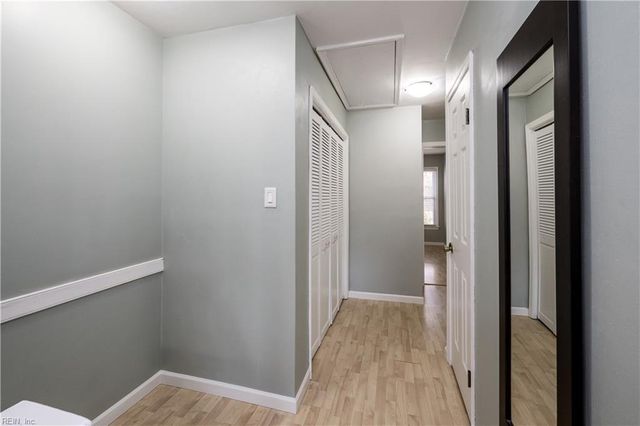 221 Mannings LN, Virginia Beach, VA 23462