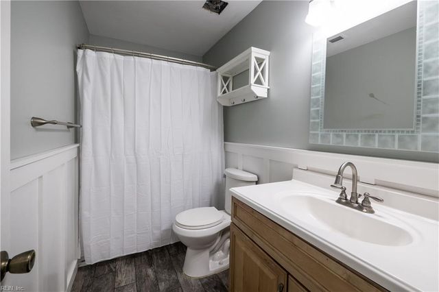 221 Mannings LN, Virginia Beach, VA 23462