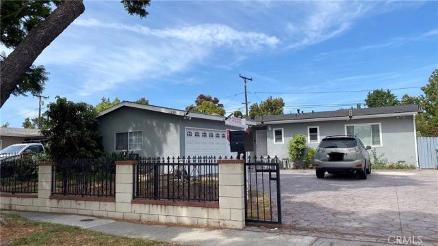 1130 S Douglas Street, Santa Ana, CA 92704
