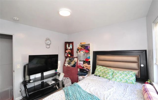 1130 S Douglas Street, Santa Ana, CA 92704