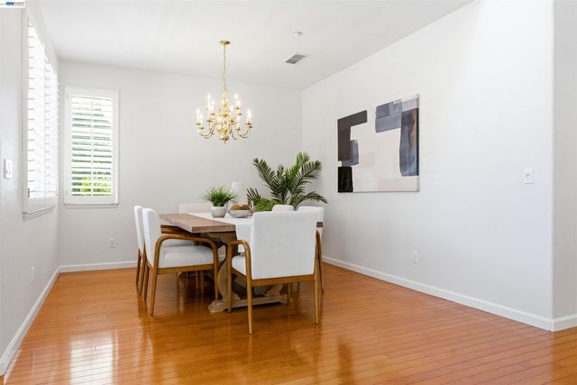 1330 Capri Ct, Livermore, CA 94550