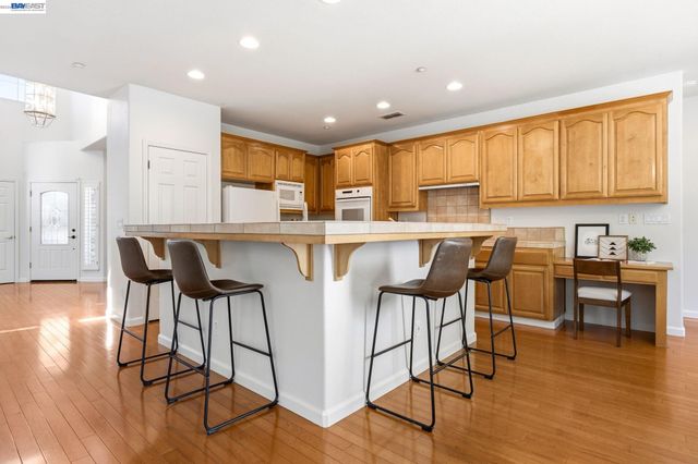 1330 Capri Ct, Livermore, CA 94550