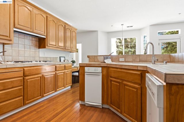 1330 Capri Ct, Livermore, CA 94550