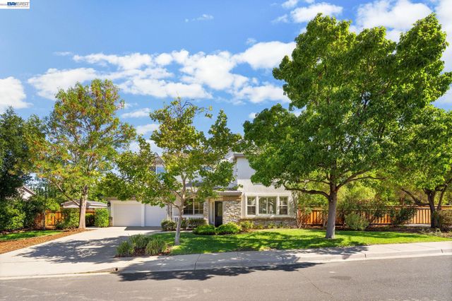 1330 Capri Ct, Livermore, CA 94550