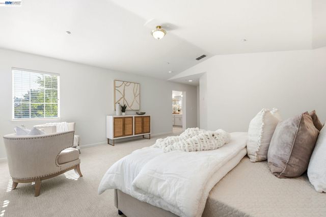 1330 Capri Ct, Livermore, CA 94550