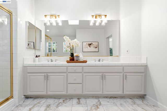1330 Capri Ct, Livermore, CA 94550