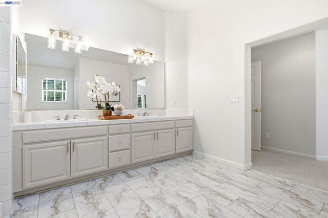 1330 Capri Ct, Livermore, CA 94550