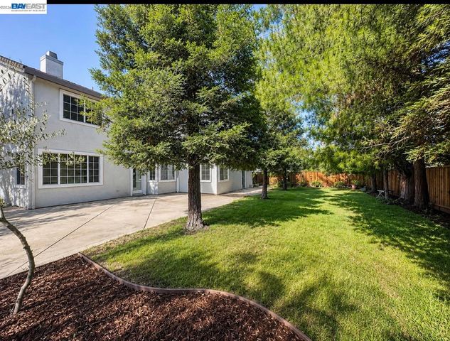 1330 Capri Ct, Livermore, CA 94550