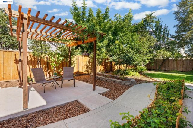 1330 Capri Ct, Livermore, CA 94550