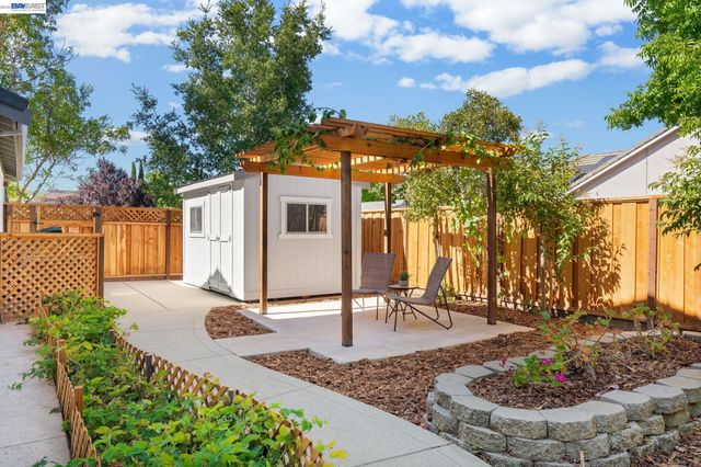 1330 Capri Ct, Livermore, CA 94550