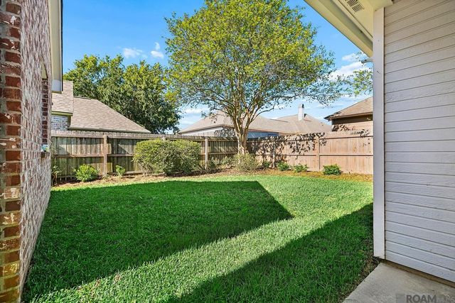 733 Troutbeck Dr, Baton Rouge, LA 70810