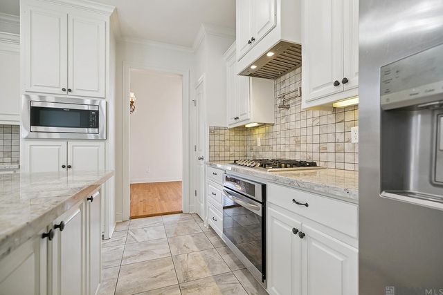 733 Troutbeck Dr, Baton Rouge, LA 70810