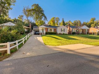 411 Lower Terrace, Huntington, WV 25705